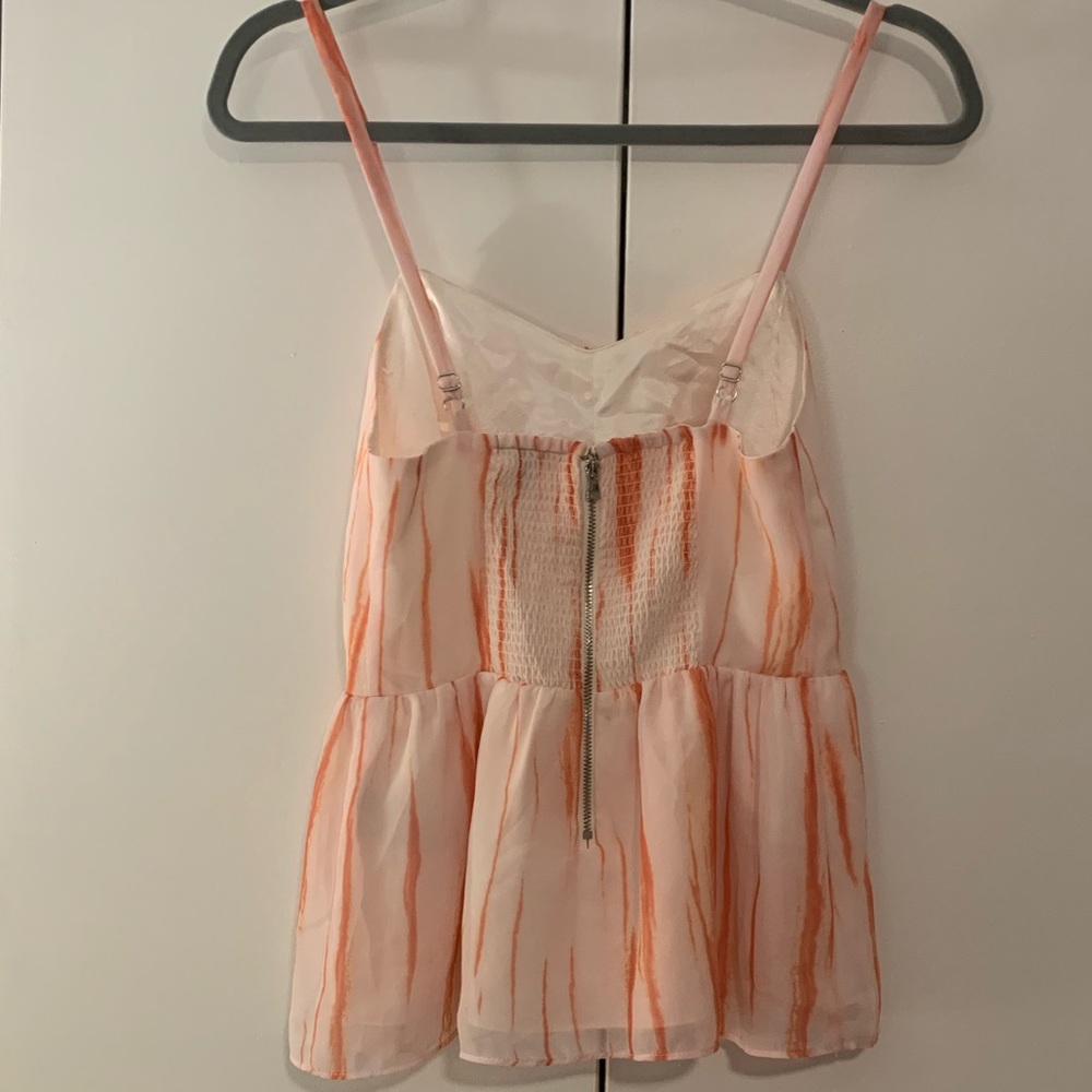 GUESS Top - Picture 5 of 7